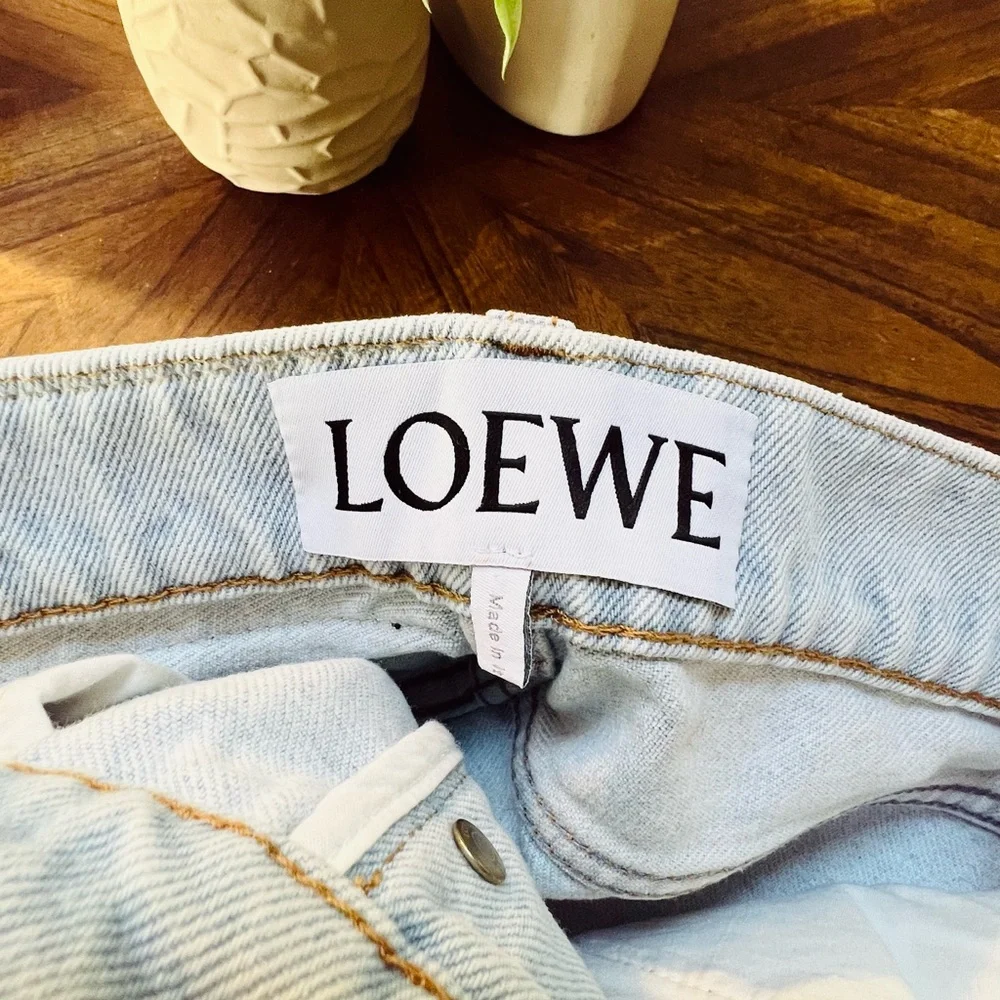 Authentic Loewe High Rise Women's Jeans - Picture 7 of 7